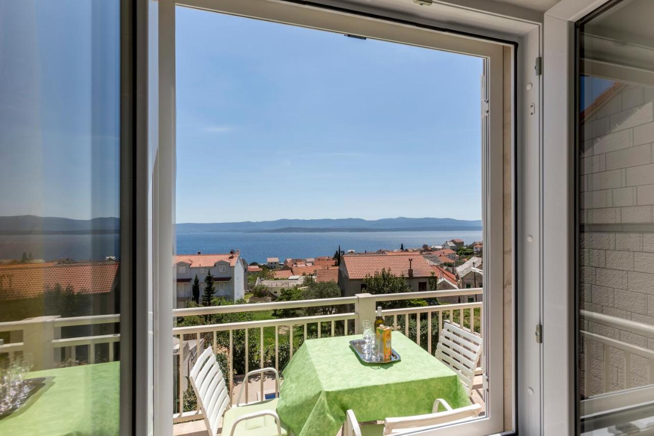Apartmani Bezmalinovic Бол Экстерьер фото